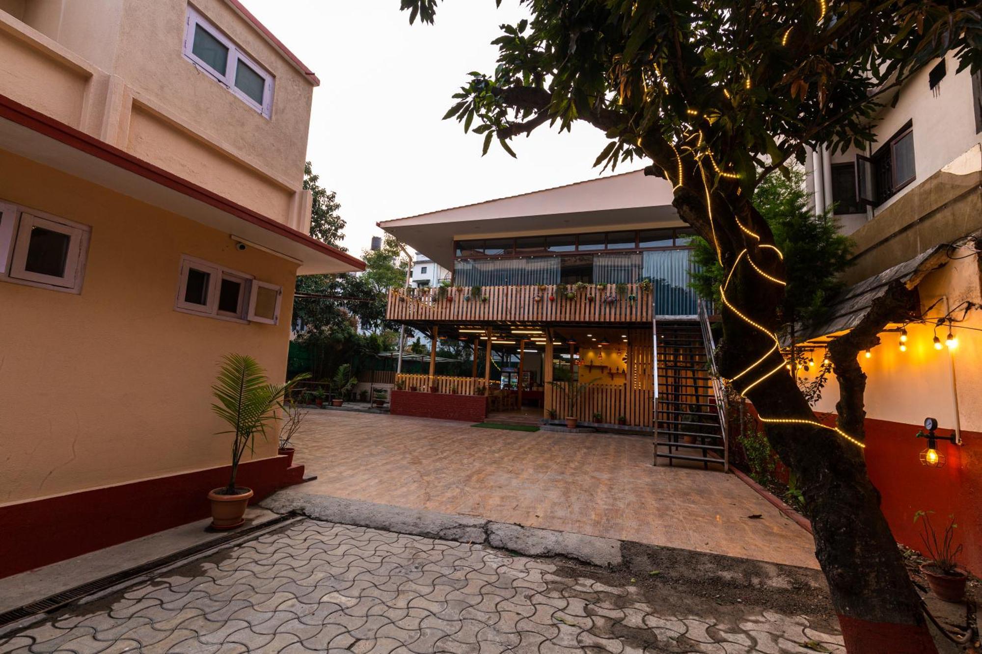Hotel Harmony & Little Bites Bistro Jawlakhel Exteriér fotografie